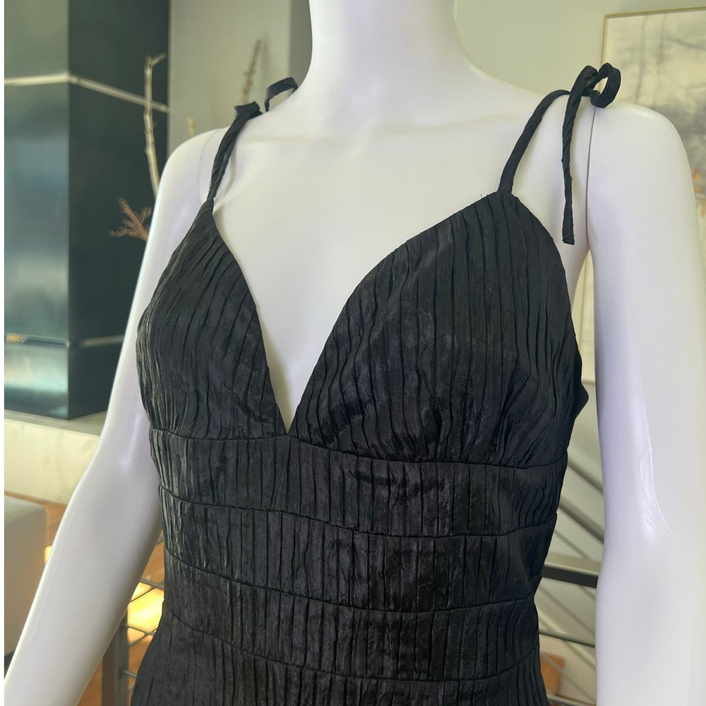 Black Tie-Shoulder Midi Dress - Picture 4 of 14